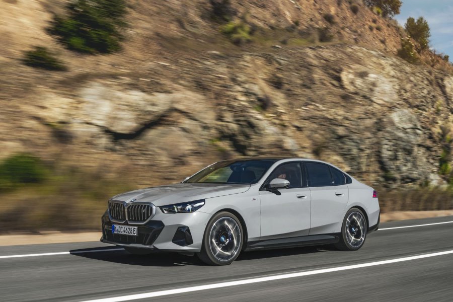 BMW I5